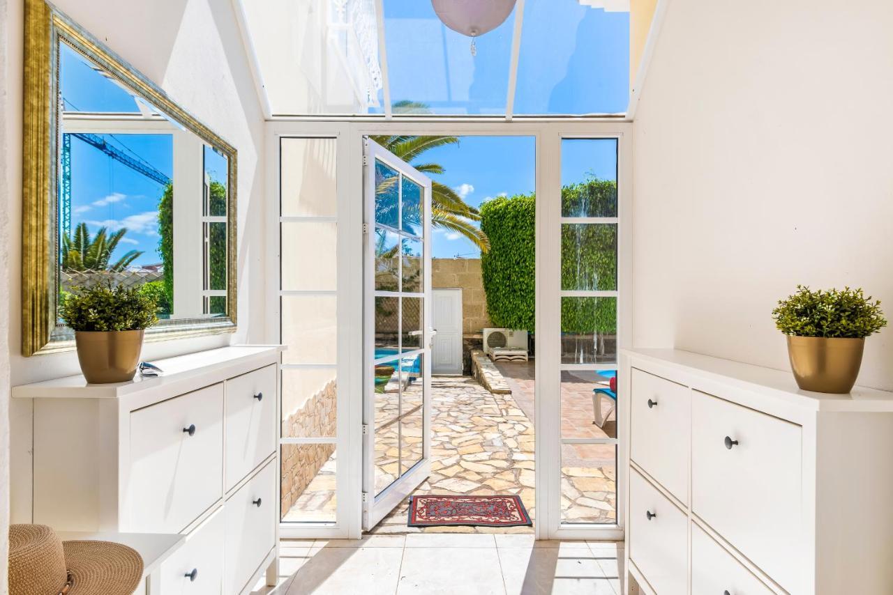 Beautiful Villa Anna With Heated Pool Costa Adeje  Exteriér fotografie